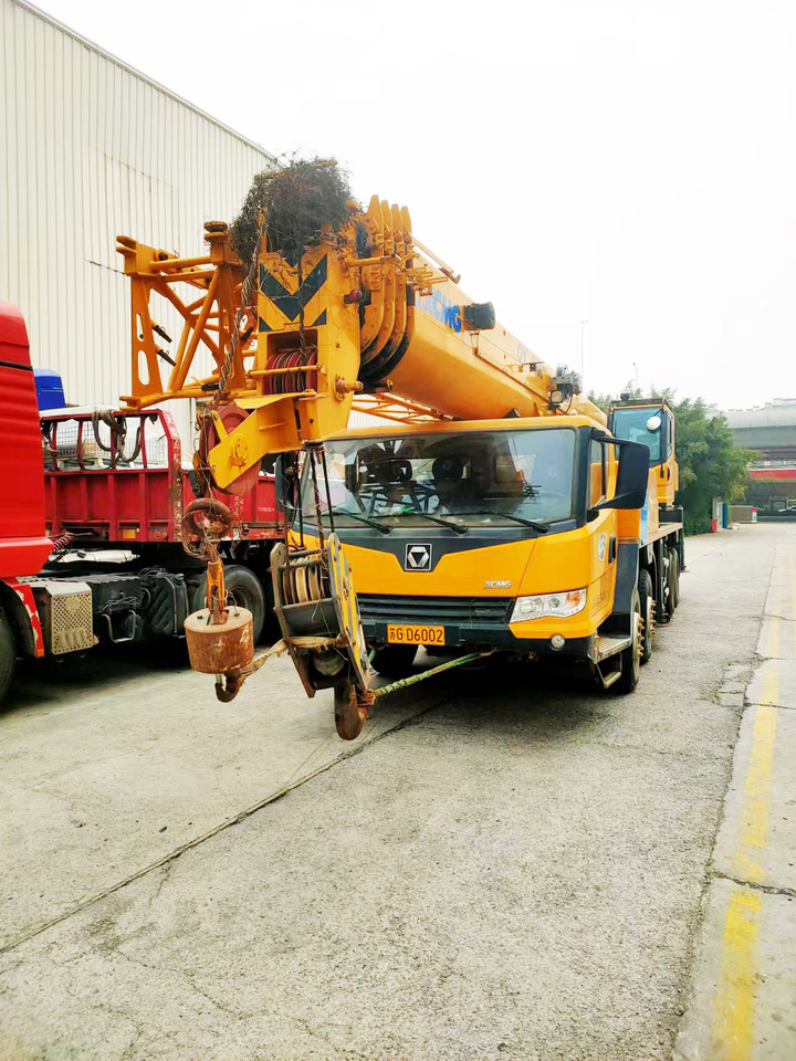 XCMG Official Second Hand Mobile Crane QY40KC 40 Ton Hydraulic Crane Price - Ajoneuvonosturi: kuva XCMG Official Second Hand Mobile Crane QY40KC 40 Ton Hydraulic Crane Price - Ajoneuvonosturi XCMG Official Second Hand Mobile Crane QY40KC 40 Ton Hydraulic Crane Price - Ajoneuvonosturi: kuva XCMG Official Second Hand Mobile Crane QY40KC 40 Ton Hydraulic Crane Price - Ajoneuvonosturi