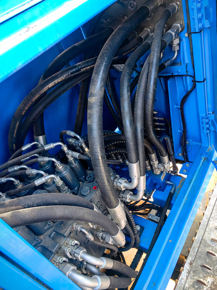 XCMG Official Second Hand XR240E 80m Rotary Drilling Rig Machine Hot Sale - Porakone: kuva XCMG Official Second Hand XR240E 80m Rotary Drilling Rig Machine Hot Sale - Porakone XCMG Official Second Hand XR240E 80m Rotary Drilling Rig Machine Hot Sale - Porakone: kuva XCMG Official Second Hand XR240E 80m Rotary Drilling Rig Machine Hot Sale - Porakone