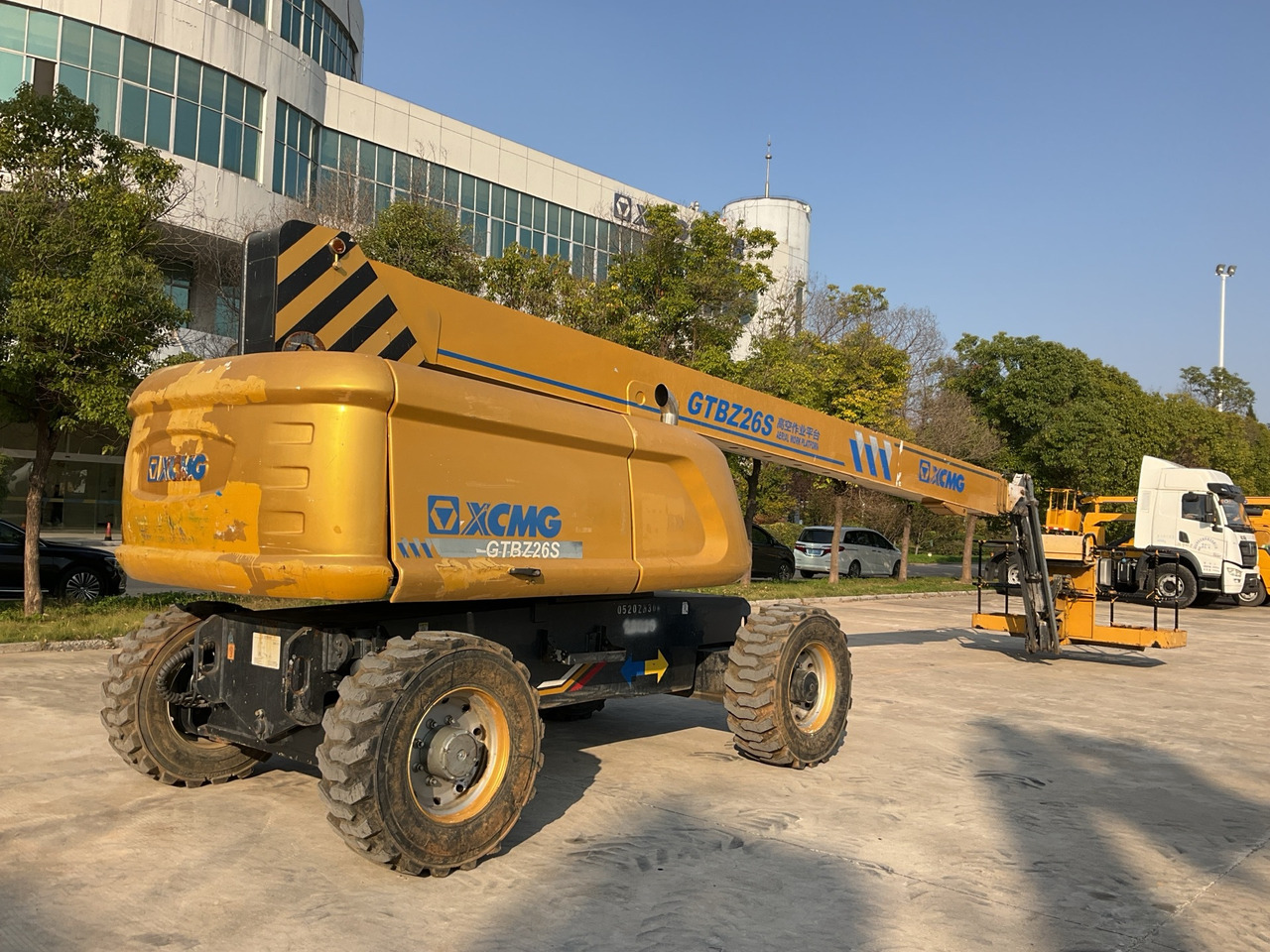 XCMG Official Used Cherry Picker Boom Lift 26m GTBZ26S Aerial Work Platform Price List - Kuukulkija: kuva XCMG Official Used Cherry Picker Boom Lift 26m GTBZ26S Aerial Work Platform Price List - Kuukulkija XCMG Official Used Cherry Picker Boom Lift 26m GTBZ26S Aerial Work Platform Price List - Kuukulkija: kuva XCMG Official Used Cherry Picker Boom Lift 26m GTBZ26S Aerial Work Platform Price List - Kuukulkija