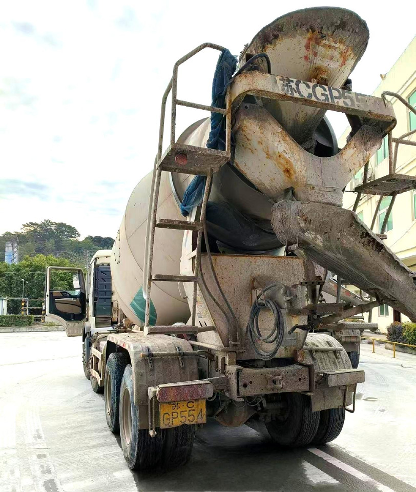 XCMG Official Used Concrete Mixer Truck HOWO G4802D 12m³ Cement Mixer Truck Price - Betoniauto: kuva XCMG Official Used Concrete Mixer Truck HOWO G4802D 12m³ Cement Mixer Truck Price - Betoniauto XCMG Official Used Concrete Mixer Truck HOWO G4802D 12m³ Cement Mixer Truck Price - Betoniauto: kuva XCMG Official Used Concrete Mixer Truck HOWO G4802D 12m³ Cement Mixer Truck Price - Betoniauto