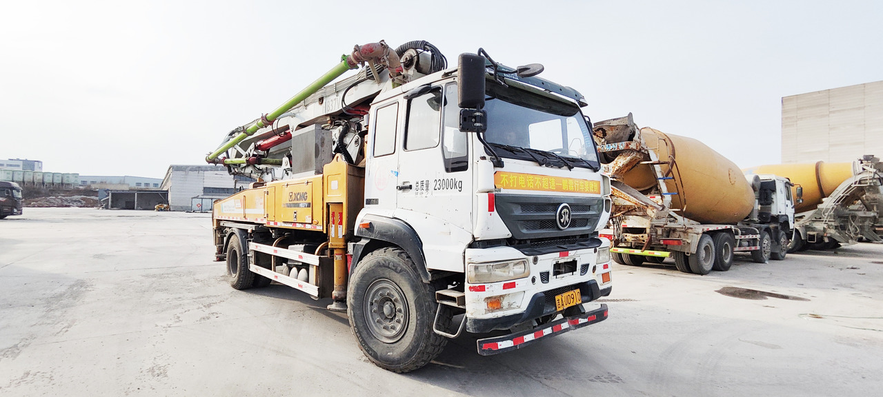 XCMG Official Used Concrete Pump Truck HB37V 37 Meters Cement Pump Machine Price For Sale - Betonipumppuauto: kuva XCMG Official Used Concrete Pump Truck HB37V 37 Meters Cement Pump Machine Price For Sale - Betonipumppuauto XCMG Official Used Concrete Pump Truck HB37V 37 Meters Cement Pump Machine Price For Sale - Betonipumppuauto: kuva XCMG Official Used Concrete Pump Truck HB37V 37 Meters Cement Pump Machine Price For Sale - Betonipumppuauto