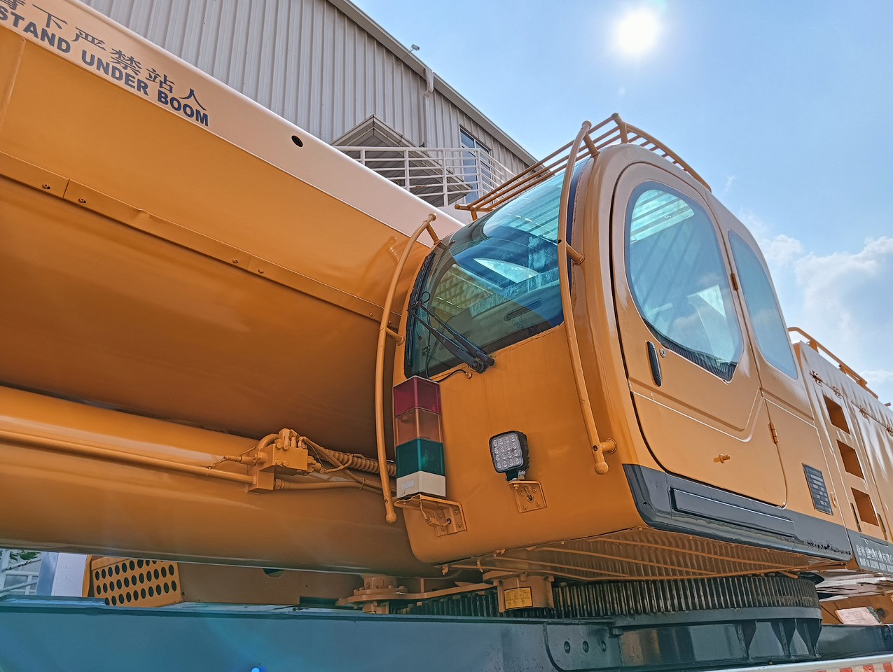 XCMG Official Used Mobile Crane QAY260 All Terrain Cranes Price For Sale - Ajoneuvonosturi: kuva XCMG Official Used Mobile Crane QAY260 All Terrain Cranes Price For Sale - Ajoneuvonosturi XCMG Official Used Mobile Crane QAY260 All Terrain Cranes Price For Sale - Ajoneuvonosturi: kuva XCMG Official Used Mobile Crane QAY260 All Terrain Cranes Price For Sale - Ajoneuvonosturi