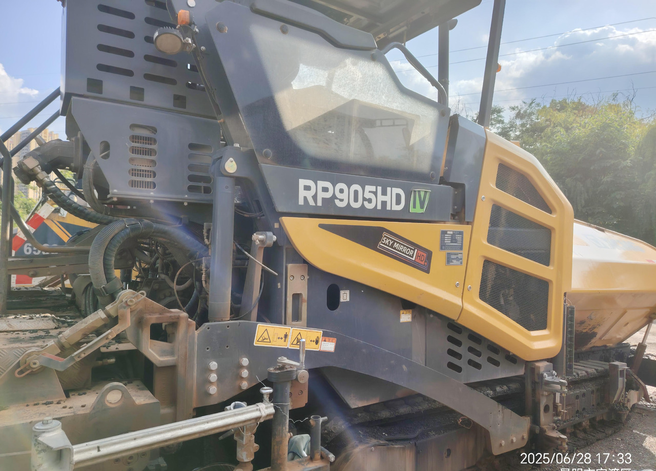 XCMG RP905HDIV used hydraulic mobile asphalt paver - Asfalttilevittimet: kuva XCMG RP905HDIV used hydraulic mobile asphalt paver - Asfalttilevittimet XCMG RP905HDIV used hydraulic mobile asphalt paver - Asfalttilevittimet: kuva XCMG RP905HDIV used hydraulic mobile asphalt paver - Asfalttilevittimet