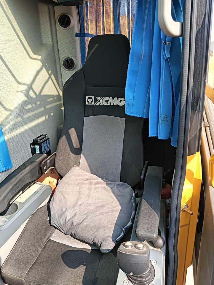 XCMG XCA500 used 500 ton hydraulic telescopic boom all terrain crane - Kaikki maastonosturi: kuva XCMG XCA500 used 500 ton hydraulic telescopic boom all terrain crane - Kaikki maastonosturi XCMG XCA500 used 500 ton hydraulic telescopic boom all terrain crane - Kaikki maastonosturi: kuva XCMG XCA500 used 500 ton hydraulic telescopic boom all terrain crane - Kaikki maastonosturi