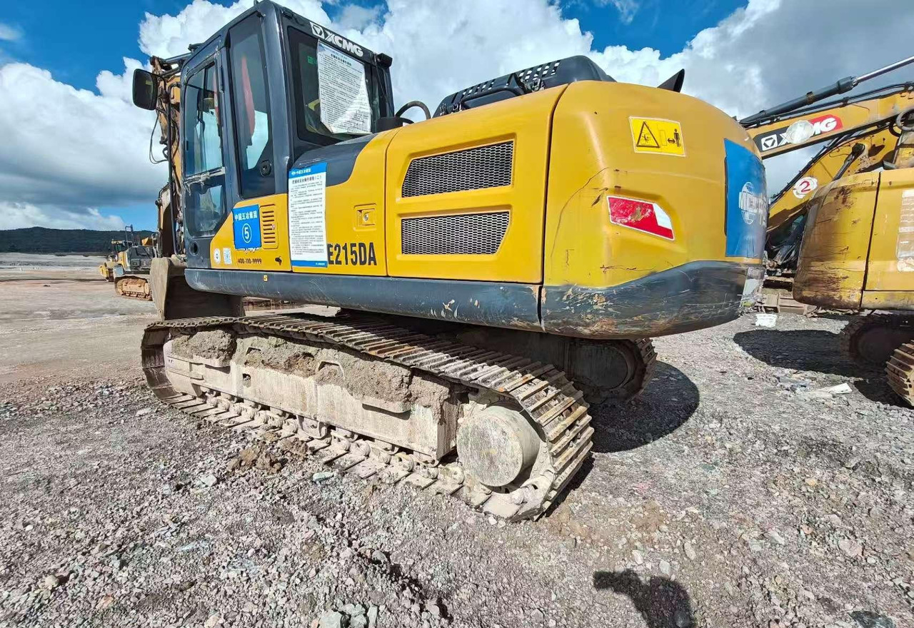 XCMG XE215DA hot sale used excavator hydraulic 21ton price - Telakaivukone: kuva XCMG XE215DA hot sale used excavator hydraulic 21ton price - Telakaivukone XCMG XE215DA hot sale used excavator hydraulic 21ton price - Telakaivukone: kuva XCMG XE215DA hot sale used excavator hydraulic 21ton price - Telakaivukone