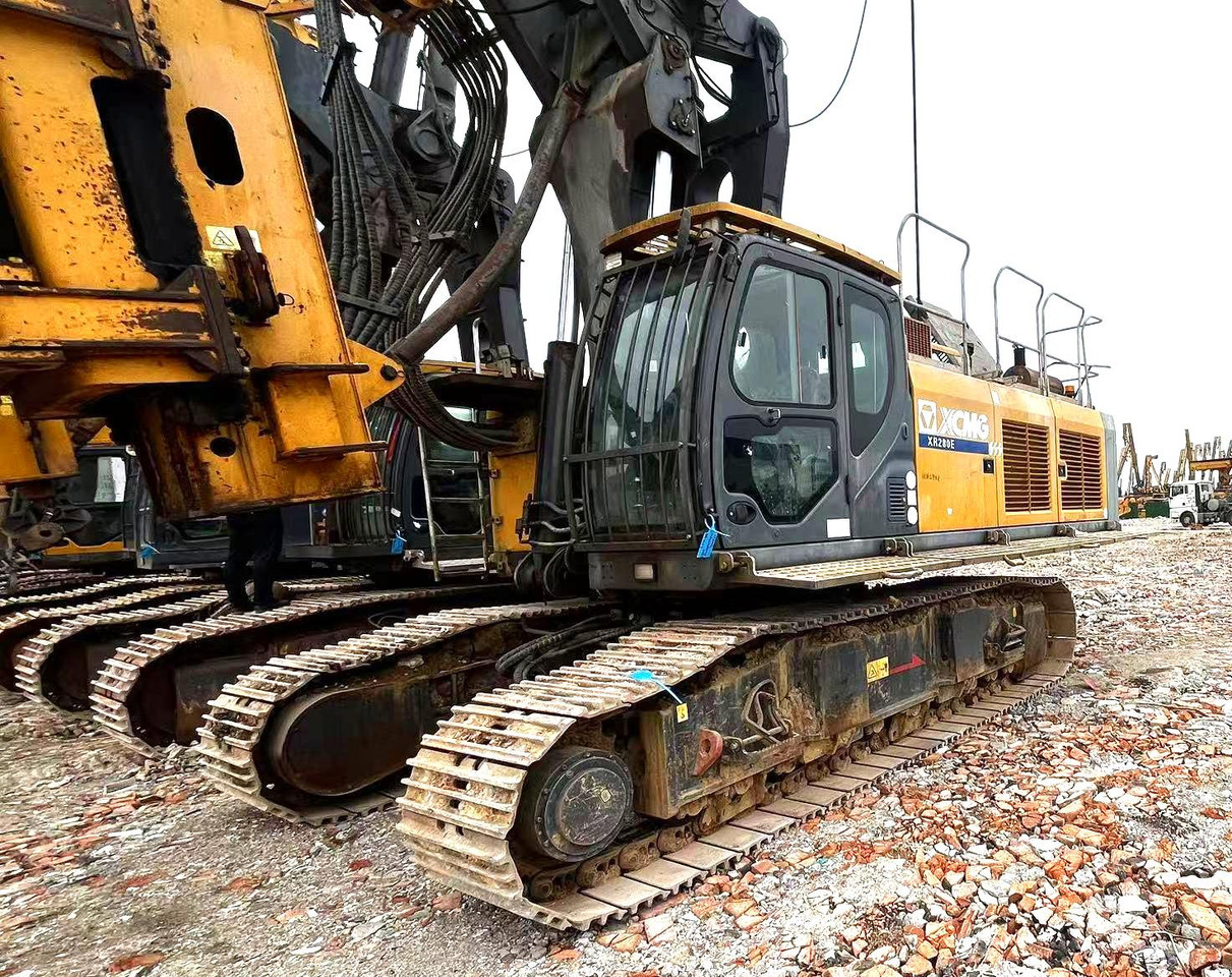 XCMG XR240E second hand rotary drilling rig pile machine price - Porakone: kuva XCMG XR240E second hand rotary drilling rig pile machine price - Porakone XCMG XR240E second hand rotary drilling rig pile machine price - Porakone: kuva XCMG XR240E second hand rotary drilling rig pile machine price - Porakone