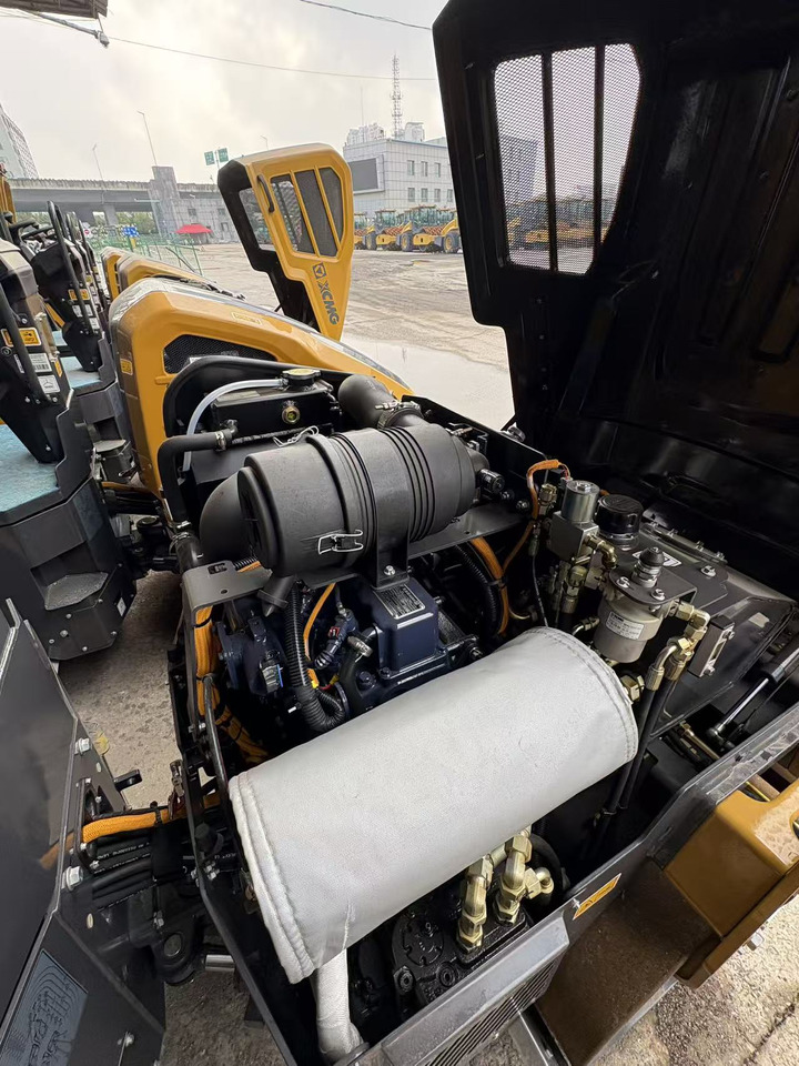 Minijyrä XCMG small XD120 Double Drum Vibratory Road Roller: kuva Minijyrä XCMG small XD120 Double Drum Vibratory Road Roller