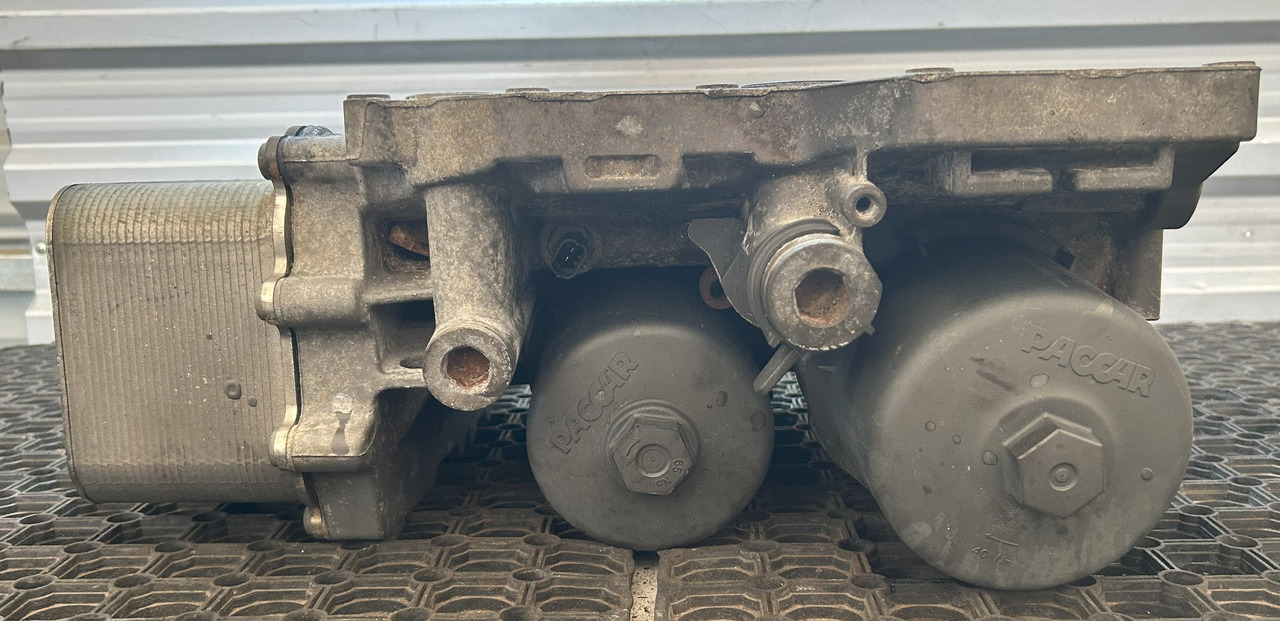 DAF OIL MODULE DAF XF 106 460 - Öljysuodatin: kuva DAF OIL MODULE DAF XF 106 460 - Öljysuodatin DAF OIL MODULE DAF XF 106 460 - Öljysuodatin: kuva DAF OIL MODULE DAF XF 106 460 - Öljysuodatin