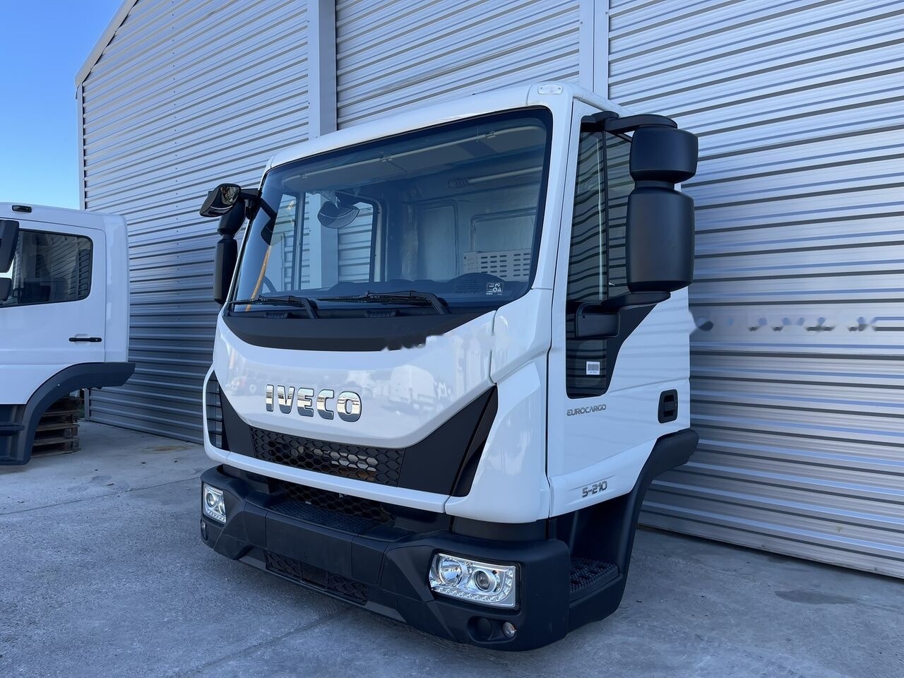 IVECO Eurocargo  for IVECO Eurocargo DAY cabine - Ohjaamo - Henkilöauto: kuva  IVECO Eurocargo  for IVECO Eurocargo DAY cabine - Ohjaamo - Henkilöauto IVECO Eurocargo  for IVECO Eurocargo DAY cabine - Ohjaamo - Henkilöauto: kuva  IVECO Eurocargo  for IVECO Eurocargo DAY cabine - Ohjaamo - Henkilöauto