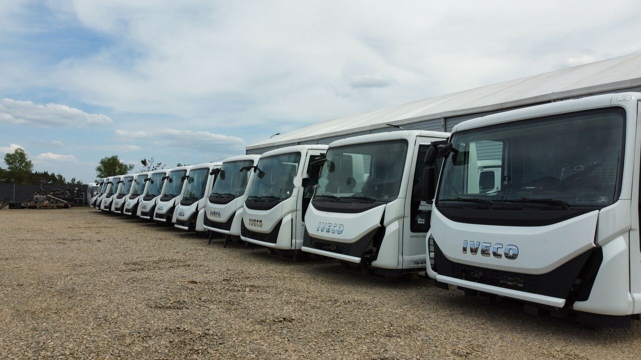 IVECO Eurocargo  for IVECO Eurocargo DAY cabine - Ohjaamo - Henkilöauto: kuva  IVECO Eurocargo  for IVECO Eurocargo DAY cabine - Ohjaamo - Henkilöauto IVECO Eurocargo  for IVECO Eurocargo DAY cabine - Ohjaamo - Henkilöauto: kuva  IVECO Eurocargo  for IVECO Eurocargo DAY cabine - Ohjaamo - Henkilöauto
