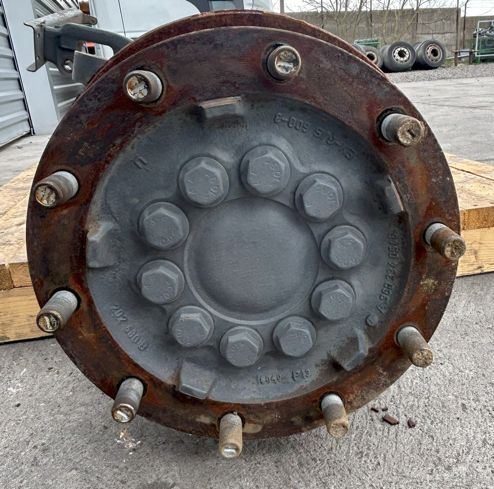 MERCEDES ACTROS MP5 AXLE + HUBS FRONT - Akseli ja osat - Kuorma-auto: kuva MERCEDES ACTROS MP5 AXLE + HUBS FRONT - Akseli ja osat - Kuorma-auto MERCEDES ACTROS MP5 AXLE + HUBS FRONT - Akseli ja osat - Kuorma-auto: kuva MERCEDES ACTROS MP5 AXLE + HUBS FRONT - Akseli ja osat - Kuorma-auto