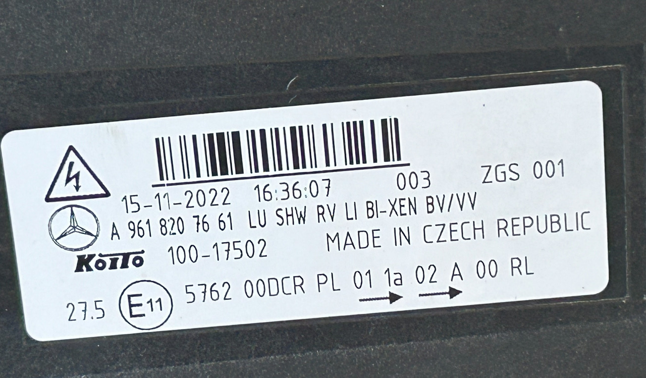 Uusi Etulyhty MERCEDES-BENZ brand new original OEM Mercedes-Benz headlight LEFT BI-XENON MP4, MP5: kuva Uusi Etulyhty MERCEDES-BENZ brand new original OEM Mercedes-Benz headlight LEFT BI-XENON MP4, MP5