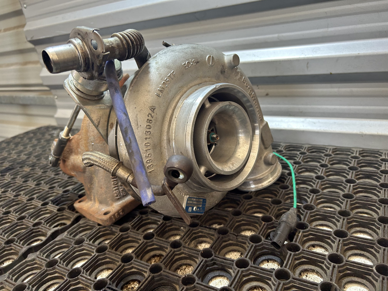 MERCEDES BorgWarner MERCEDES ACTROS MP4 - Turboahdin - Kuorma-auto: kuva MERCEDES BorgWarner MERCEDES ACTROS MP4 - Turboahdin - Kuorma-auto MERCEDES BorgWarner MERCEDES ACTROS MP4 - Turboahdin - Kuorma-auto: kuva MERCEDES BorgWarner MERCEDES ACTROS MP4 - Turboahdin - Kuorma-auto