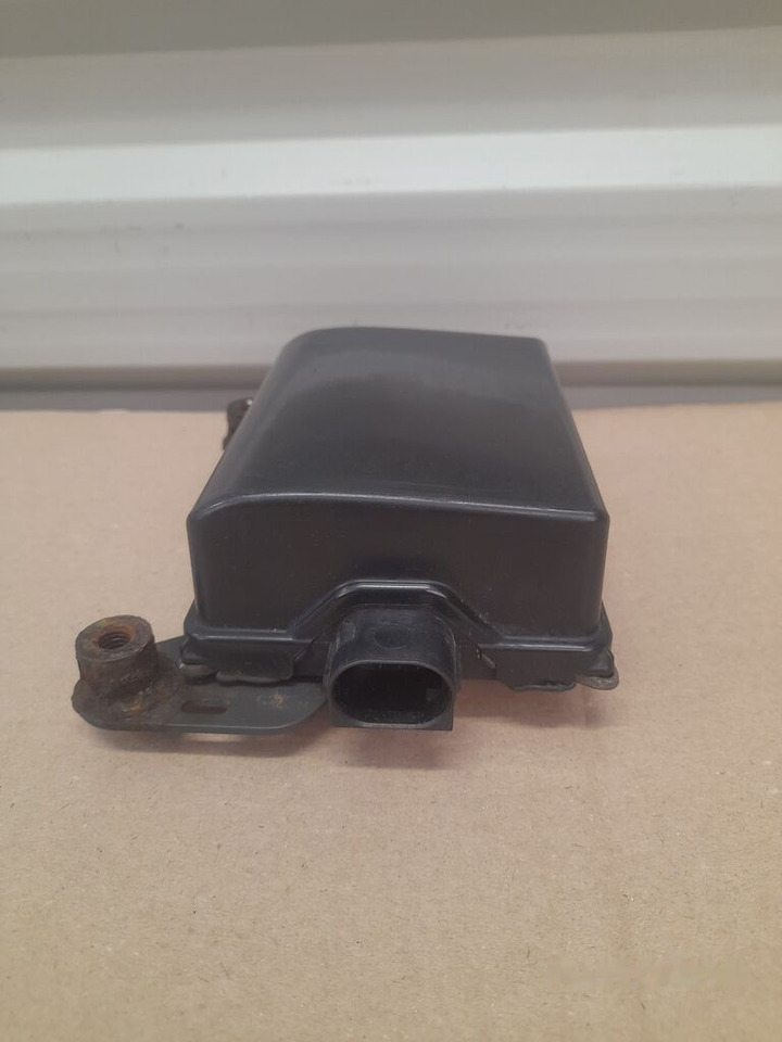 RADAR AKTYWNY ACC2 AEBS DAF XF 106 LIFT 2109334  DAF 2109334 XF 106 truck - Sähköjärjestelmä - Kuorma-auto: kuva  RADAR AKTYWNY ACC2 AEBS DAF XF 106 LIFT 2109334  DAF 2109334 XF 106 truck - Sähköjärjestelmä - Kuorma-auto RADAR AKTYWNY ACC2 AEBS DAF XF 106 LIFT 2109334  DAF 2109334 XF 106 truck - Sähköjärjestelmä - Kuorma-auto: kuva  RADAR AKTYWNY ACC2 AEBS DAF XF 106 LIFT 2109334  DAF 2109334 XF 106 truck - Sähköjärjestelmä - Kuorma-auto