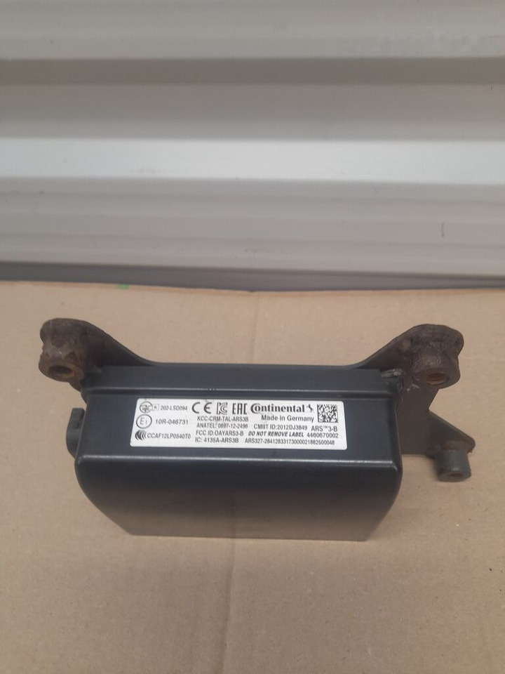 RADAR AKTYWNY ACC2 AEBS DAF XF 106 LIFT 2109334  DAF 2109334 XF 106 truck - Sähköjärjestelmä - Kuorma-auto: kuva  RADAR AKTYWNY ACC2 AEBS DAF XF 106 LIFT 2109334  DAF 2109334 XF 106 truck - Sähköjärjestelmä - Kuorma-auto RADAR AKTYWNY ACC2 AEBS DAF XF 106 LIFT 2109334  DAF 2109334 XF 106 truck - Sähköjärjestelmä - Kuorma-auto: kuva  RADAR AKTYWNY ACC2 AEBS DAF XF 106 LIFT 2109334  DAF 2109334 XF 106 truck - Sähköjärjestelmä - Kuorma-auto