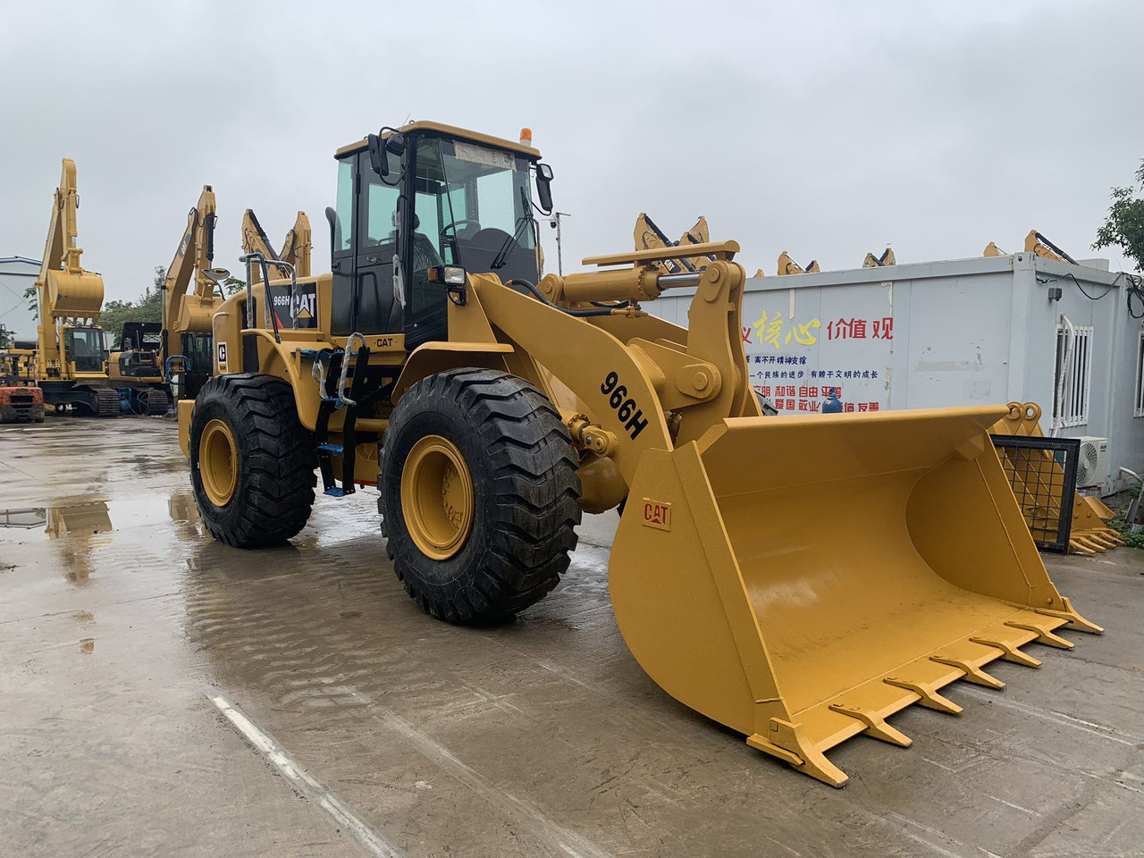 Caterpillar 966H, 966G Wheel Loader Good Price on sale - Pyöräkuormaaja: kuva Caterpillar 966H, 966G Wheel Loader Good Price on sale - Pyöräkuormaaja Caterpillar 966H, 966G Wheel Loader Good Price on sale - Pyöräkuormaaja: kuva Caterpillar 966H, 966G Wheel Loader Good Price on sale - Pyöräkuormaaja