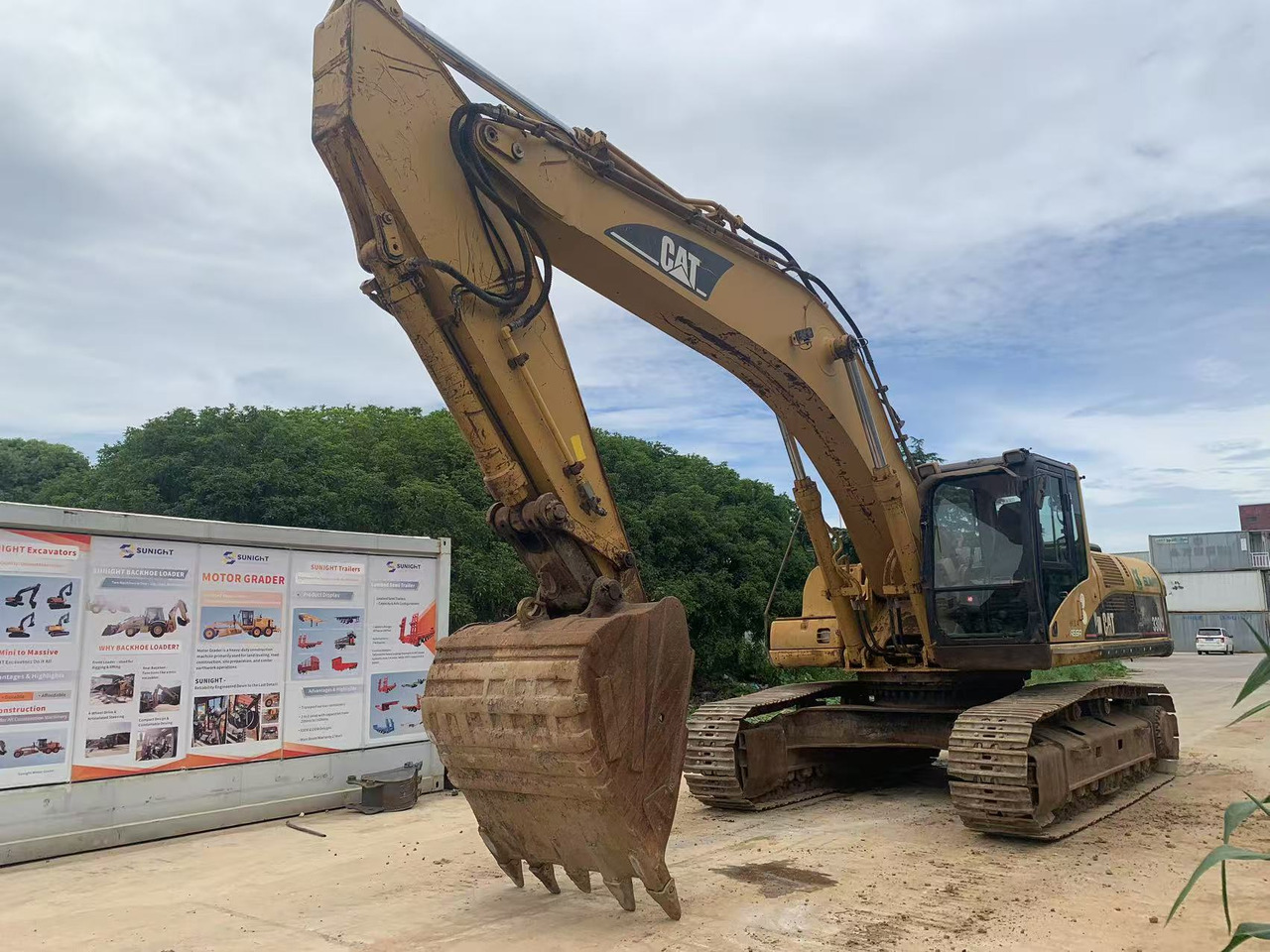 Caterpillar Excavator Original Color CAT 330CL, 330BL Used Condtion - Telakaivukone: kuva Caterpillar Excavator Original Color CAT 330CL, 330BL Used Condtion - Telakaivukone Caterpillar Excavator Original Color CAT 330CL, 330BL Used Condtion - Telakaivukone: kuva Caterpillar Excavator Original Color CAT 330CL, 330BL Used Condtion - Telakaivukone