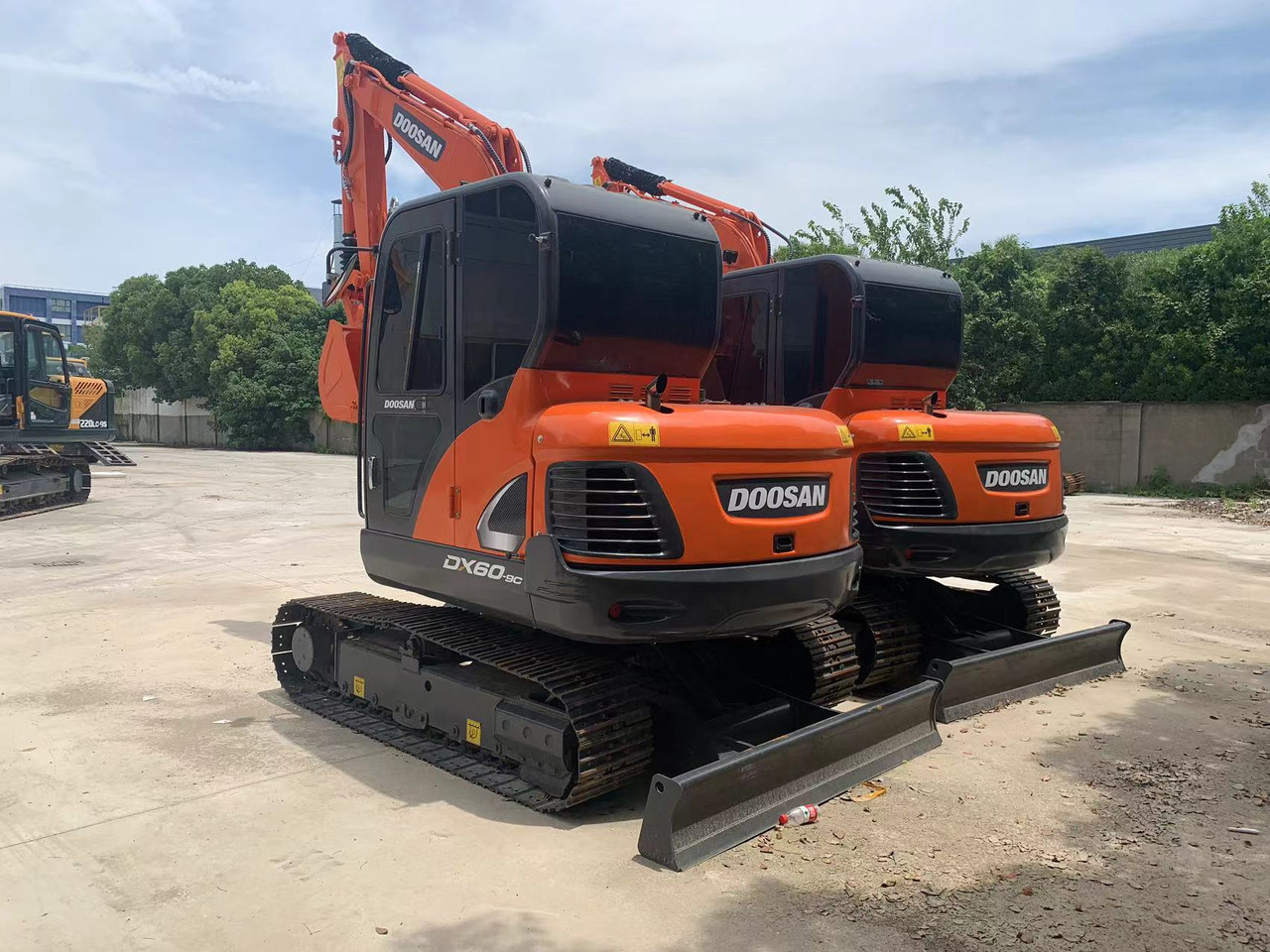 DOOSAN DX60 Good price 6 ton Small Excavator - Telakaivukone: kuva DOOSAN DX60 Good price 6 ton Small Excavator - Telakaivukone DOOSAN DX60 Good price 6 ton Small Excavator - Telakaivukone: kuva DOOSAN DX60 Good price 6 ton Small Excavator - Telakaivukone