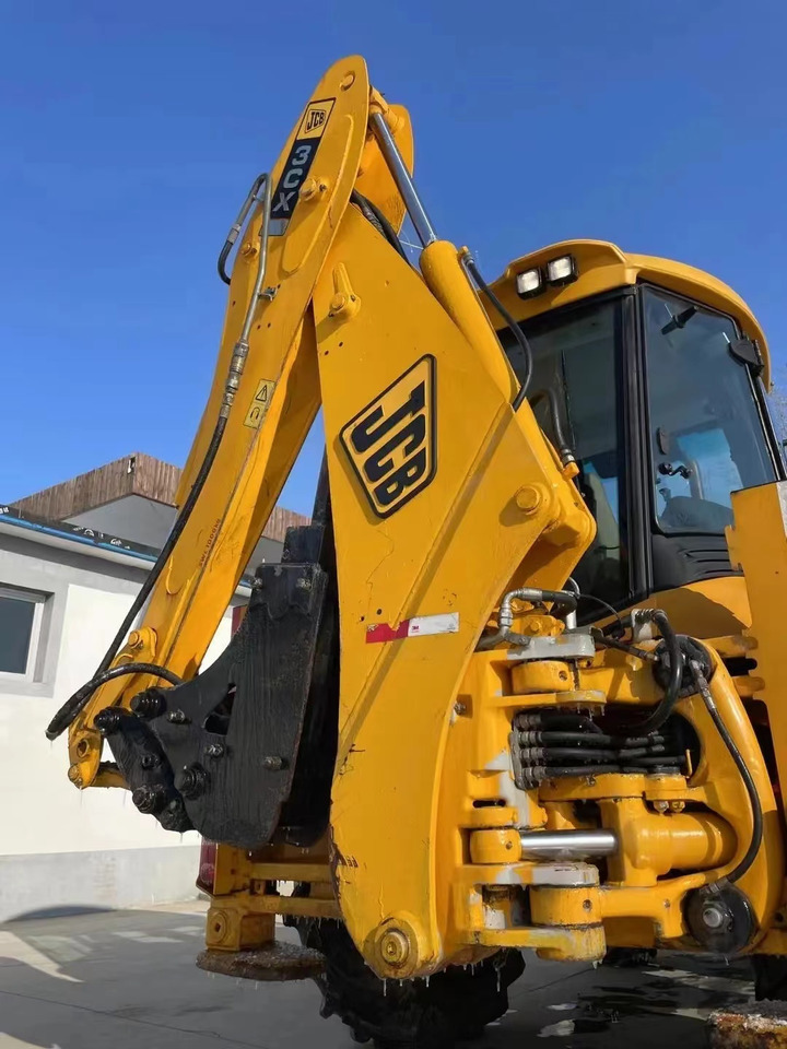 JCB 3CX Used Backhoe Loader with Hammer - Kaivuri-trukki: kuva JCB 3CX Used Backhoe Loader with Hammer - Kaivuri-trukki JCB 3CX Used Backhoe Loader with Hammer - Kaivuri-trukki: kuva JCB 3CX Used Backhoe Loader with Hammer - Kaivuri-trukki