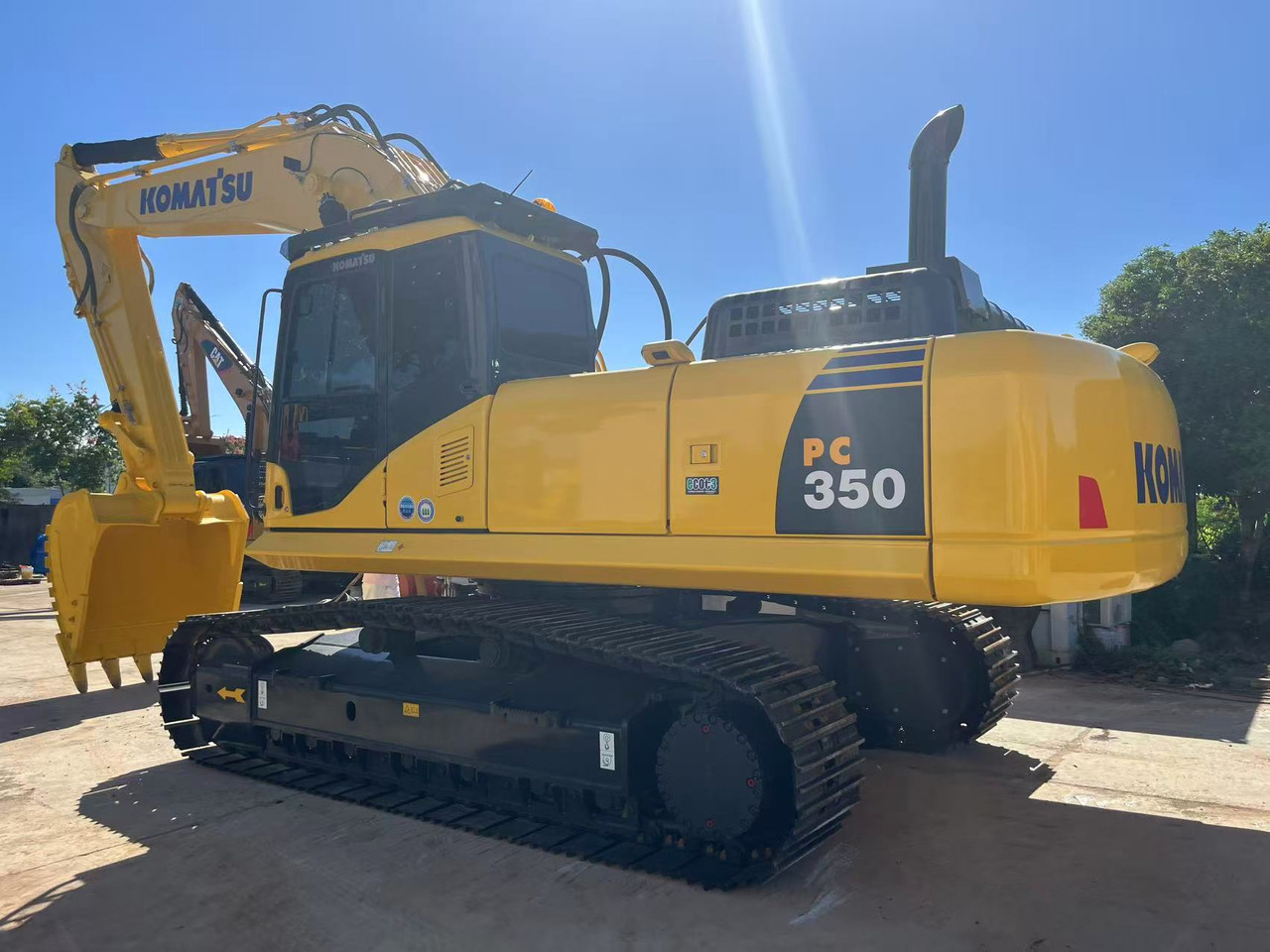 Komatsu PC350 Secondhand Big Excavator 35 ton Capacity - Telakaivukone: kuva Komatsu PC350 Secondhand Big Excavator 35 ton Capacity - Telakaivukone Komatsu PC350 Secondhand Big Excavator 35 ton Capacity - Telakaivukone: kuva Komatsu PC350 Secondhand Big Excavator 35 ton Capacity - Telakaivukone