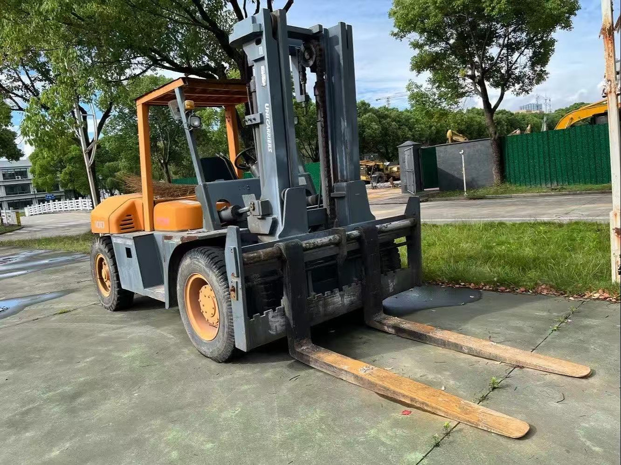 TCM FD100 Forklift Original Color 10 ton Forklift Truck - Dieseltrukki: kuva TCM FD100 Forklift Original Color 10 ton Forklift Truck - Dieseltrukki TCM FD100 Forklift Original Color 10 ton Forklift Truck - Dieseltrukki: kuva TCM FD100 Forklift Original Color 10 ton Forklift Truck - Dieseltrukki