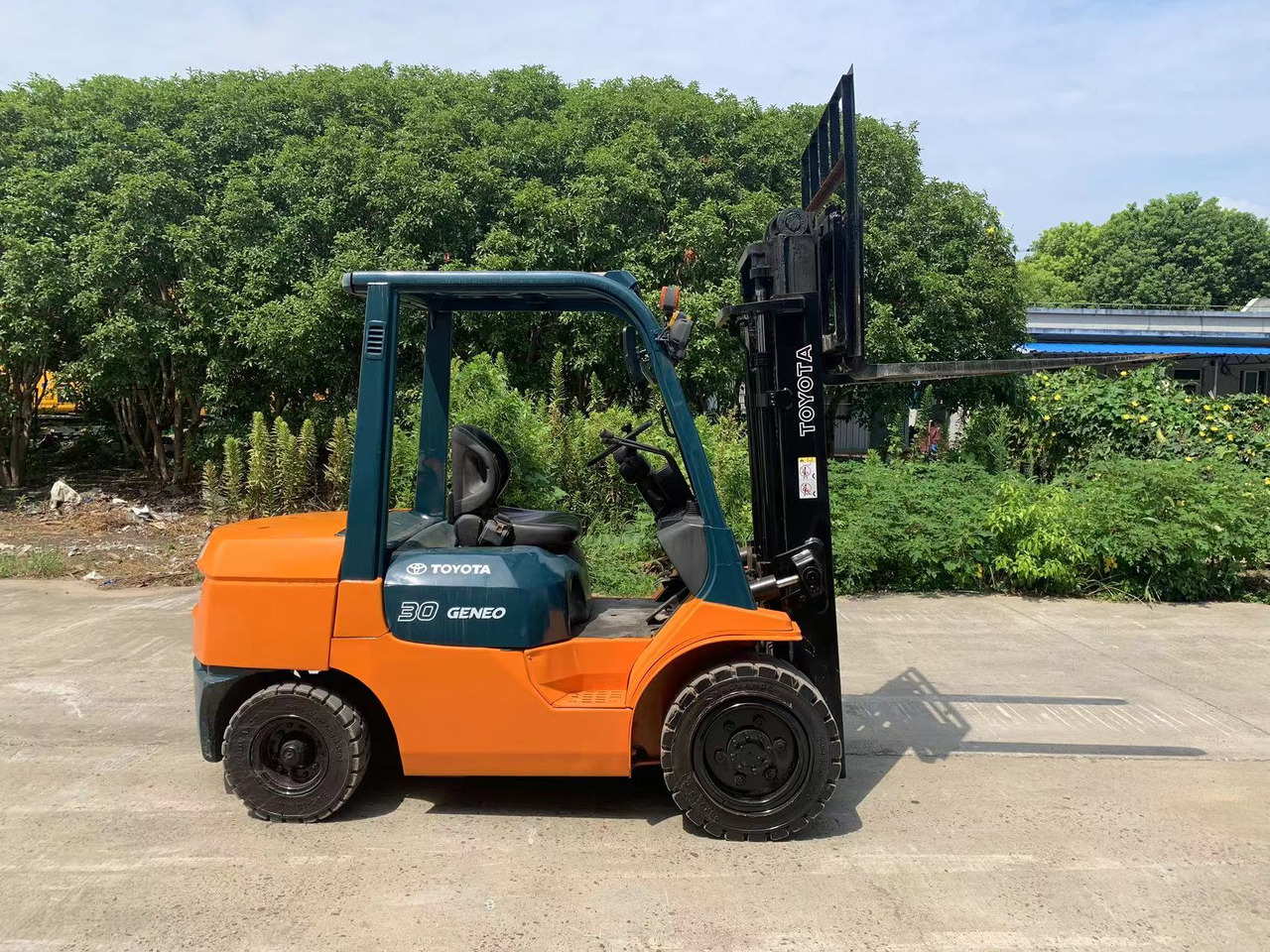 Toyota Forklift 3 ton Diesel Forklift FD30 with Side Shifter - Dieseltrukki: kuva Toyota Forklift 3 ton Diesel Forklift FD30 with Side Shifter - Dieseltrukki Toyota Forklift 3 ton Diesel Forklift FD30 with Side Shifter - Dieseltrukki: kuva Toyota Forklift 3 ton Diesel Forklift FD30 with Side Shifter - Dieseltrukki