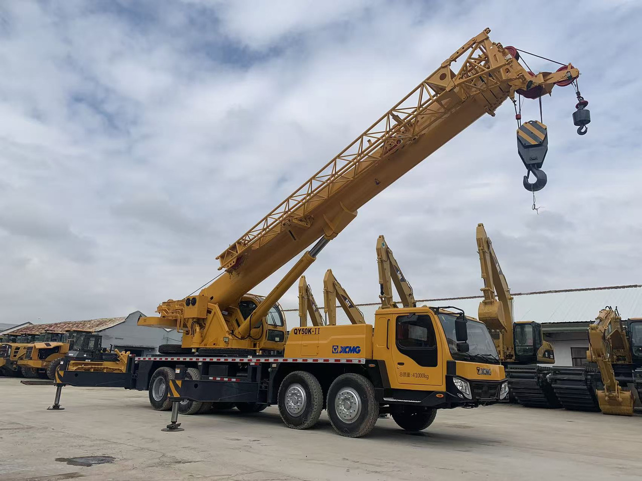 XCMG QY50K-2 Good Price 50 ton Truck Crane - Ajoneuvonosturi: kuva XCMG QY50K-2 Good Price 50 ton Truck Crane - Ajoneuvonosturi XCMG QY50K-2 Good Price 50 ton Truck Crane - Ajoneuvonosturi: kuva XCMG QY50K-2 Good Price 50 ton Truck Crane - Ajoneuvonosturi