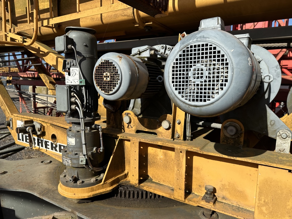 LIEBHERR 27 TT - Linkkunosturi: kuva LIEBHERR 27 TT - Linkkunosturi LIEBHERR 27 TT - Linkkunosturi: kuva LIEBHERR 27 TT - Linkkunosturi