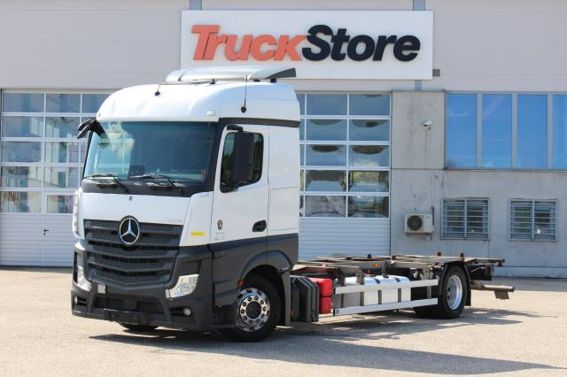 Mercedes-Benz Actros 1845 LNR EXPORT - Konttialus/ Vaihtokuormatilat kuorma-auto: kuva Mercedes-Benz Actros 1845 LNR EXPORT - Konttialus/ Vaihtokuormatilat kuorma-auto Mercedes-Benz Actros 1845 LNR EXPORT - Konttialus/ Vaihtokuormatilat kuorma-auto: kuva Mercedes-Benz Actros 1845 LNR EXPORT - Konttialus/ Vaihtokuormatilat kuorma-auto