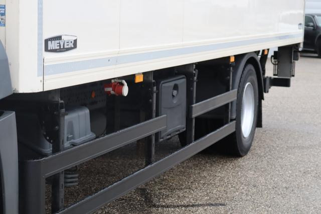 Mercedes-Benz Antos 1824 L - Refrigeraattori kuorma-auto: kuva Mercedes-Benz Antos 1824 L - Refrigeraattori kuorma-auto Mercedes-Benz Antos 1824 L - Refrigeraattori kuorma-auto: kuva Mercedes-Benz Antos 1824 L - Refrigeraattori kuorma-auto