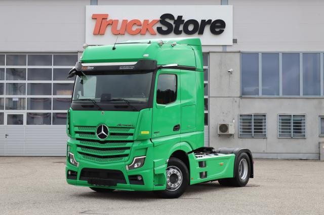 Mercedes-Benz Actros 1853 LS - Vetopöytäauto: kuva Mercedes-Benz Actros 1853 LS - Vetopöytäauto Mercedes-Benz Actros 1853 LS - Vetopöytäauto: kuva Mercedes-Benz Actros 1853 LS - Vetopöytäauto