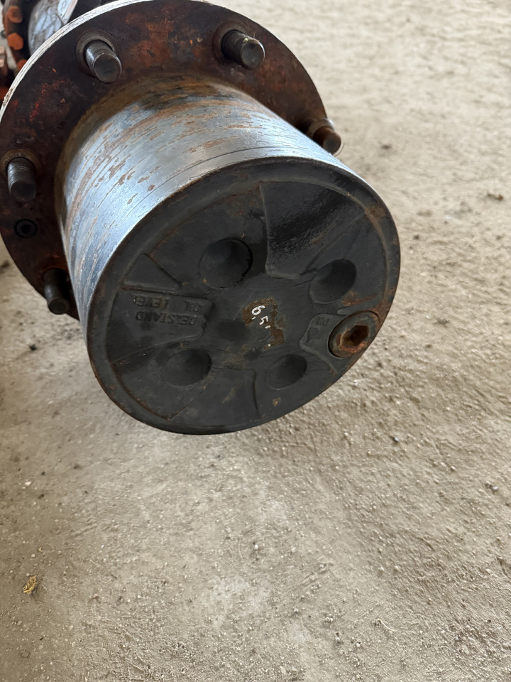 ZF AP-B355 - Ajomoottori - Kaivuri: kuva ZF AP-B355 - Ajomoottori - Kaivuri ZF AP-B355 - Ajomoottori - Kaivuri: kuva ZF AP-B355 - Ajomoottori - Kaivuri