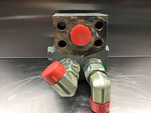 Liebherr Bypass Valve - Venttiili: kuva Liebherr Bypass Valve - Venttiili Liebherr Bypass Valve - Venttiili: kuva Liebherr Bypass Valve - Venttiili