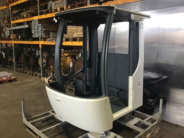 Liebherr Cabin - Ohjaamo ja sisustus: kuva Liebherr Cabin - Ohjaamo ja sisustus Liebherr Cabin - Ohjaamo ja sisustus: kuva Liebherr Cabin - Ohjaamo ja sisustus
