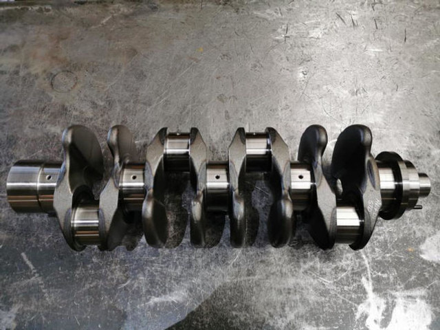 Kampiakseli Liebherr Crankshaft D934L: kuva Kampiakseli Liebherr Crankshaft D934L Kampiakseli Liebherr Crankshaft D934L: kuva Kampiakseli Liebherr Crankshaft D934L