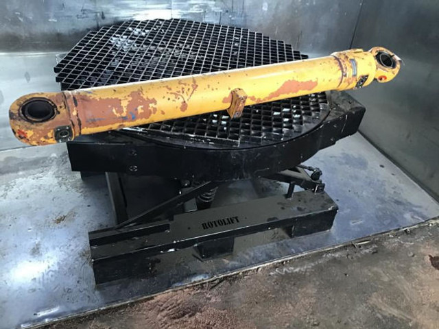 Ohjausvaihde Liebherr Cylinder: kuva Ohjausvaihde Liebherr Cylinder Ohjausvaihde Liebherr Cylinder: kuva Ohjausvaihde Liebherr Cylinder