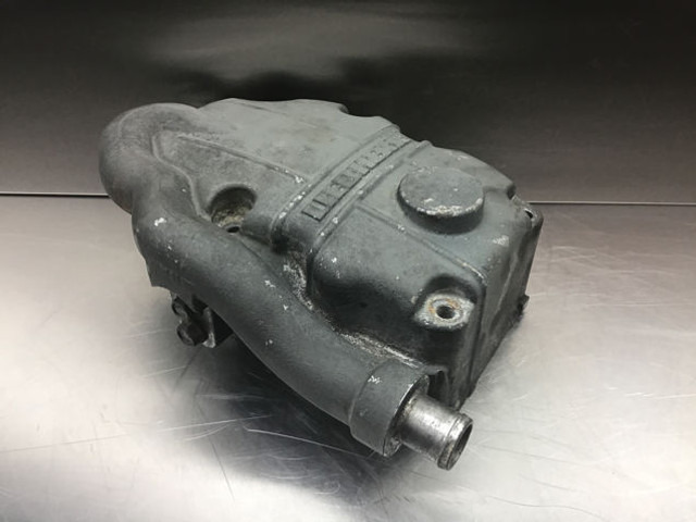 Liebherr Cylinderhead Cover - Sylinterielementit: kuva Liebherr Cylinderhead Cover - Sylinterielementit Liebherr Cylinderhead Cover - Sylinterielementit: kuva Liebherr Cylinderhead Cover - Sylinterielementit