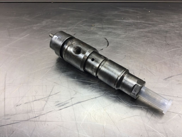 Liebherr Distribution Cover - Sylinterielementit: kuva Liebherr Distribution Cover - Sylinterielementit Liebherr Distribution Cover - Sylinterielementit: kuva Liebherr Distribution Cover - Sylinterielementit