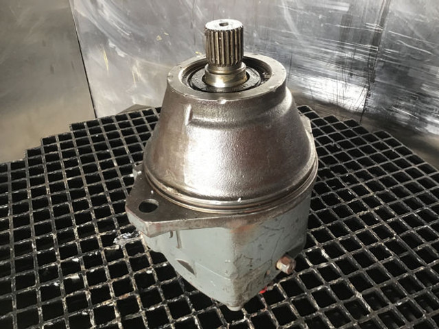 Liebherr FMF250 / 00.010.545083 / 9888043 - Hydraulimoottori: kuva Liebherr FMF250 / 00.010.545083 / 9888043 - Hydraulimoottori Liebherr FMF250 / 00.010.545083 / 9888043 - Hydraulimoottori: kuva Liebherr FMF250 / 00.010.545083 / 9888043 - Hydraulimoottori
