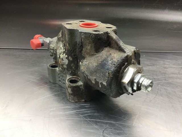 Liebherr Non Return valve - Venttiili: kuva Liebherr Non Return valve - Venttiili Liebherr Non Return valve - Venttiili: kuva Liebherr Non Return valve - Venttiili