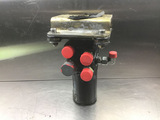 Liebherr Orbitrol - Hydraulisen tehostimen pumppu: kuva Liebherr Orbitrol - Hydraulisen tehostimen pumppu Liebherr Orbitrol - Hydraulisen tehostimen pumppu: kuva Liebherr Orbitrol - Hydraulisen tehostimen pumppu