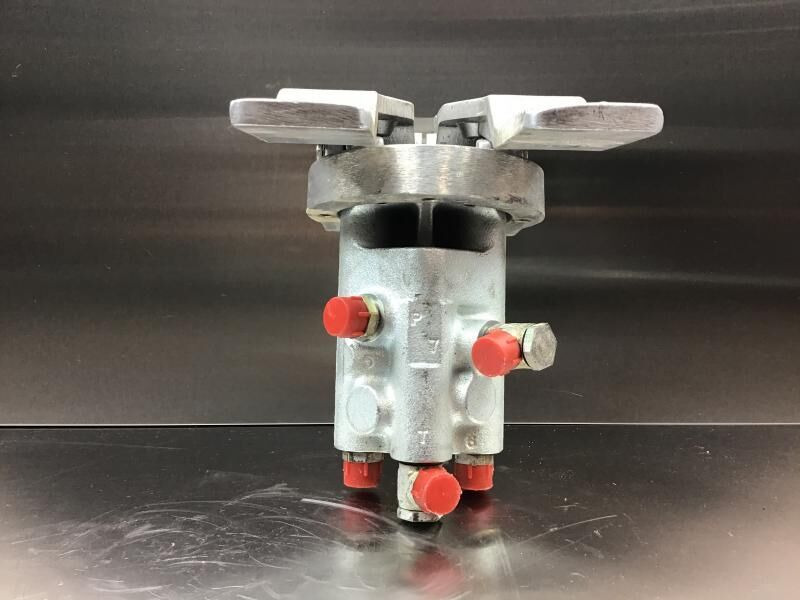 Liebherr Pilot Control Unit - Poljin: kuva Liebherr Pilot Control Unit - Poljin Liebherr Pilot Control Unit - Poljin: kuva Liebherr Pilot Control Unit - Poljin