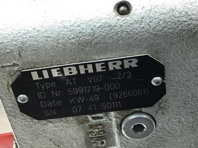 Liebherr Pilot Control Unit - Poljin: kuva Liebherr Pilot Control Unit - Poljin Liebherr Pilot Control Unit - Poljin: kuva Liebherr Pilot Control Unit - Poljin
