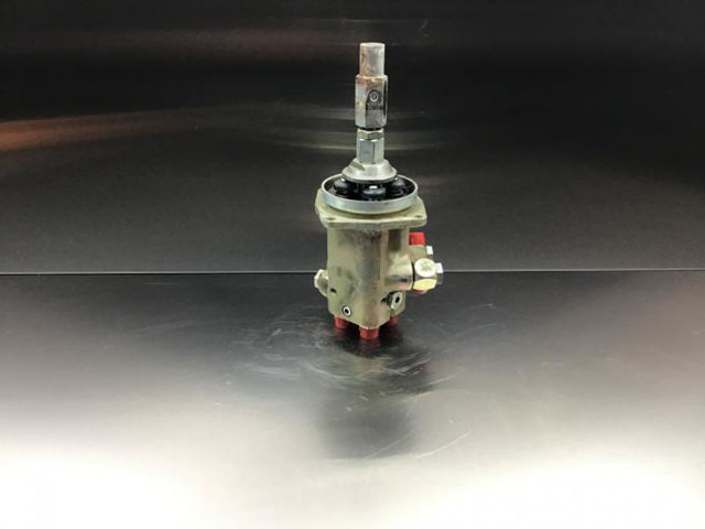 Liebherr Pilot Control Unit - Vaihdekeppi: kuva Liebherr Pilot Control Unit - Vaihdekeppi Liebherr Pilot Control Unit - Vaihdekeppi: kuva Liebherr Pilot Control Unit - Vaihdekeppi