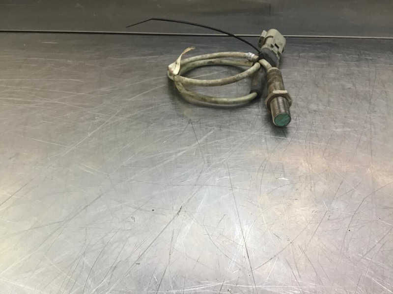 Liebherr R900 Li / R912 Li - Sähköjärjestelmä: kuva Liebherr R900 Li / R912 Li - Sähköjärjestelmä Liebherr R900 Li / R912 Li - Sähköjärjestelmä: kuva Liebherr R900 Li / R912 Li - Sähköjärjestelmä