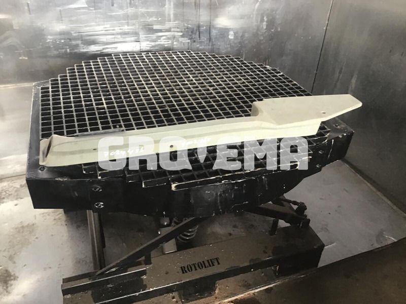 Liebherr R914STD / R914HDSL / R914B / R914 EW / R904 / R924 B / R934 / R934B / R954B / R964B / R974B / R974 - Ilmanottoputki: kuva Liebherr R914STD / R914HDSL / R914B / R914 EW / R904 / R924 B / R934 / R934B / R954B / R964B / R974B / R974 - Ilmanottoputki Liebherr R914STD / R914HDSL / R914B / R914 EW / R904 / R924 B / R934 / R934B / R954B / R964B / R974B / R974 - Ilmanottoputki: kuva Liebherr R914STD / R914HDSL / R914B / R914 EW / R904 / R924 B / R934 / R934B / R954B / R964B / R974B / R974 - Ilmanottoputki