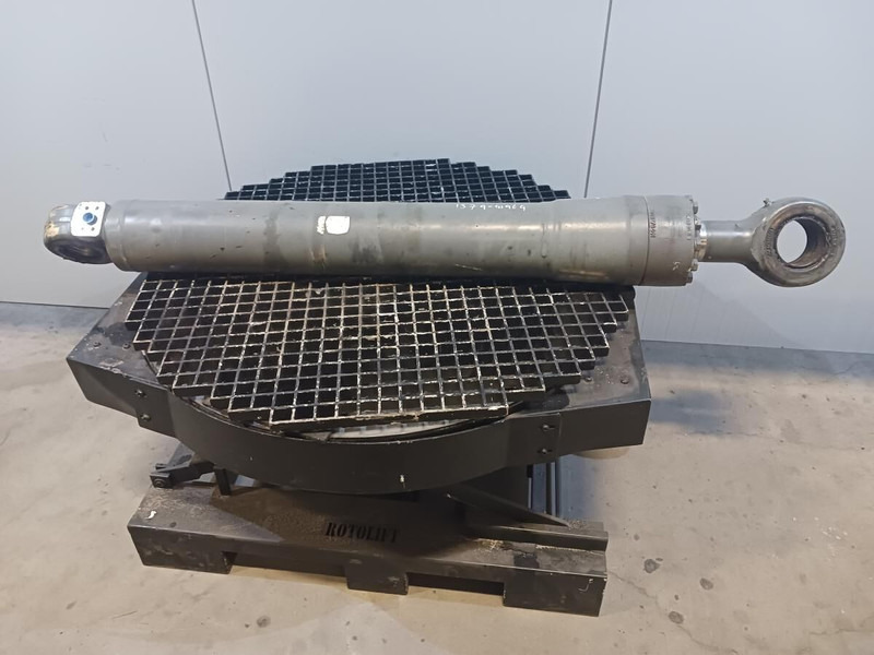 Liebherr R922 LC / R922 NLC / R922 SLC / R922 XLC - Hydraulisylinteri: kuva Liebherr R922 LC / R922 NLC / R922 SLC / R922 XLC - Hydraulisylinteri Liebherr R922 LC / R922 NLC / R922 SLC / R922 XLC - Hydraulisylinteri: kuva Liebherr R922 LC / R922 NLC / R922 SLC / R922 XLC - Hydraulisylinteri