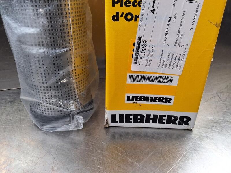 Liebherr R922 / R924 / R922 LC / R914 COMPACT / R920 LC / R920 NLC / R918 XLC / R918 LC / R918 NLC / R924 LC - Ilmansuodatin: kuva Liebherr R922 / R924 / R922 LC / R914 COMPACT / R920 LC / R920 NLC / R918 XLC / R918 LC / R918 NLC / R924 LC - Ilmansuodatin Liebherr R922 / R924 / R922 LC / R914 COMPACT / R920 LC / R920 NLC / R918 XLC / R918 LC / R918 NLC / R924 LC - Ilmansuodatin: kuva Liebherr R922 / R924 / R922 LC / R914 COMPACT / R920 LC / R920 NLC / R918 XLC / R918 LC / R918 NLC / R924 LC - Ilmansuodatin