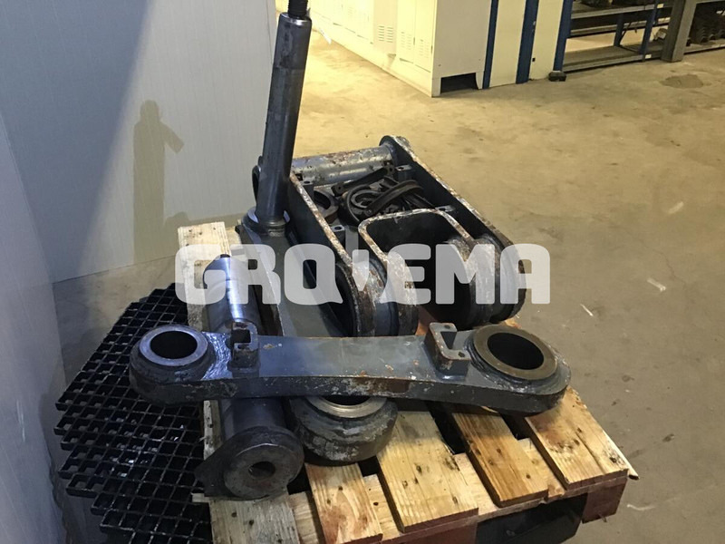 Liebherr R946 LC / R946 NLC / R950 LC-V / R954C / R956 / R974C / R956 LC - Pikaliitin: kuva Liebherr R946 LC / R946 NLC / R950 LC-V / R954C / R956 / R974C / R956 LC - Pikaliitin Liebherr R946 LC / R946 NLC / R950 LC-V / R954C / R956 / R974C / R956 LC - Pikaliitin: kuva Liebherr R946 LC / R946 NLC / R950 LC-V / R954C / R956 / R974C / R956 LC - Pikaliitin