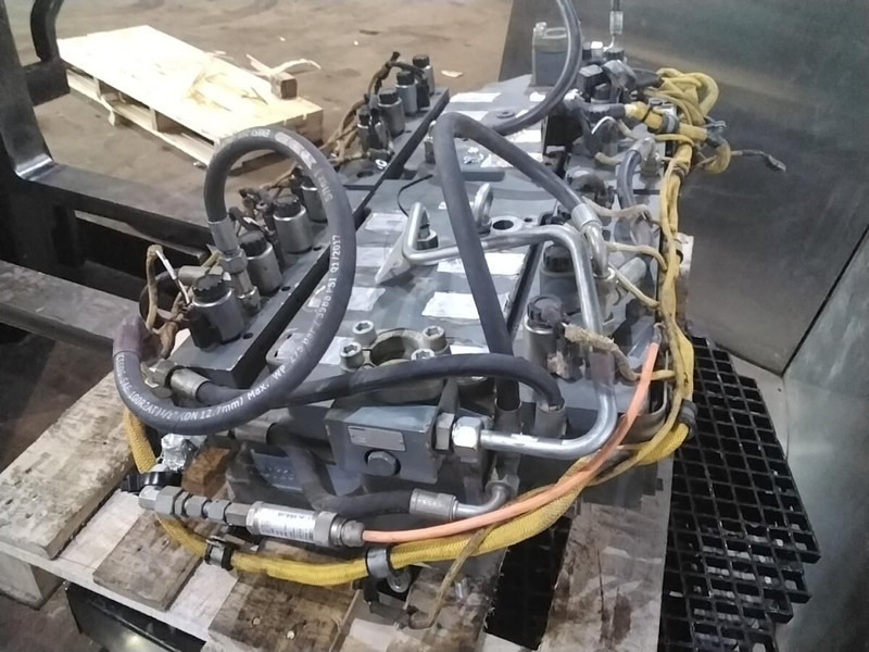 Liebherr R974 HD / R974 Li / R974B / R974B HD Litronic / R974C - Hydrauliikka: kuva Liebherr R974 HD / R974 Li / R974B / R974B HD Litronic / R974C - Hydrauliikka Liebherr R974 HD / R974 Li / R974B / R974B HD Litronic / R974C - Hydrauliikka: kuva Liebherr R974 HD / R974 Li / R974B / R974B HD Litronic / R974C - Hydrauliikka